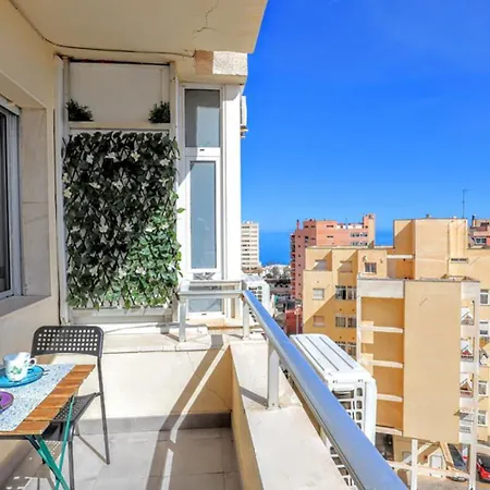 Cozy Palmeras - Wifi, Ac, Pool